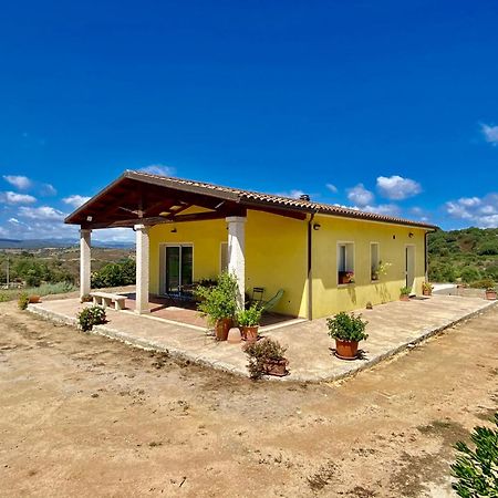 San Leonardo Country House Calangianus Exterior foto